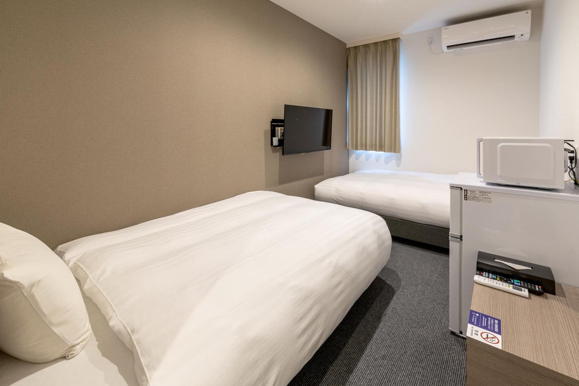 Hotel R9 The Yard Koka Eksteriør billede